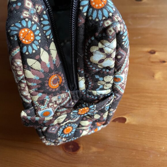 NWOT Vera Bradley Retro Floral Print Zip Close PVC Lined Quilted Cosmetic Case - Picture 5 of 12